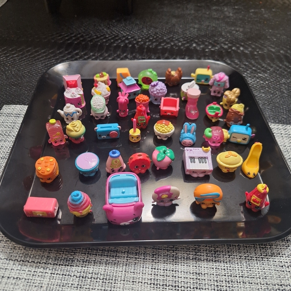 Shopkins Lot Of Collectible Figures 155 Pcs - Picture 3 of 5